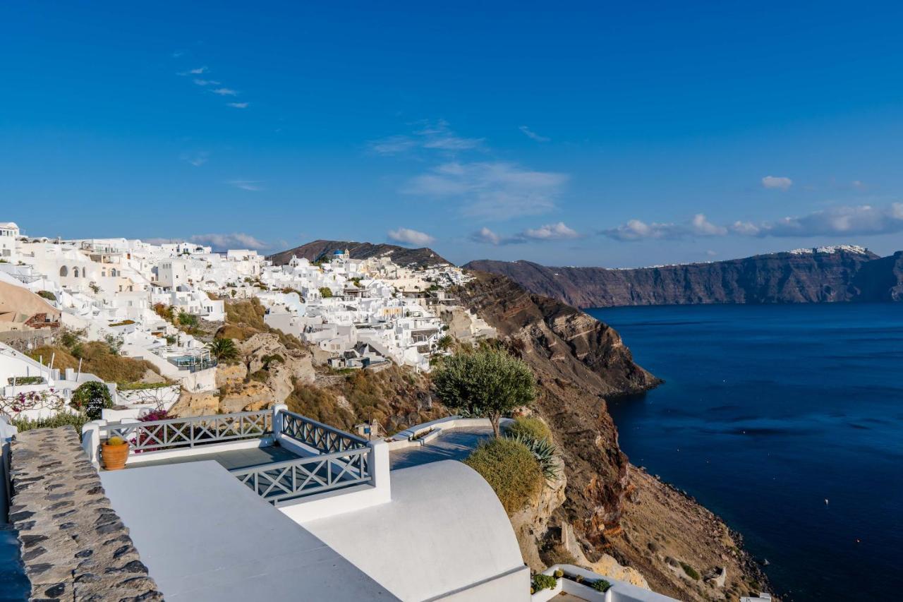 Solstice Luxury Suites Ia Exterior foto