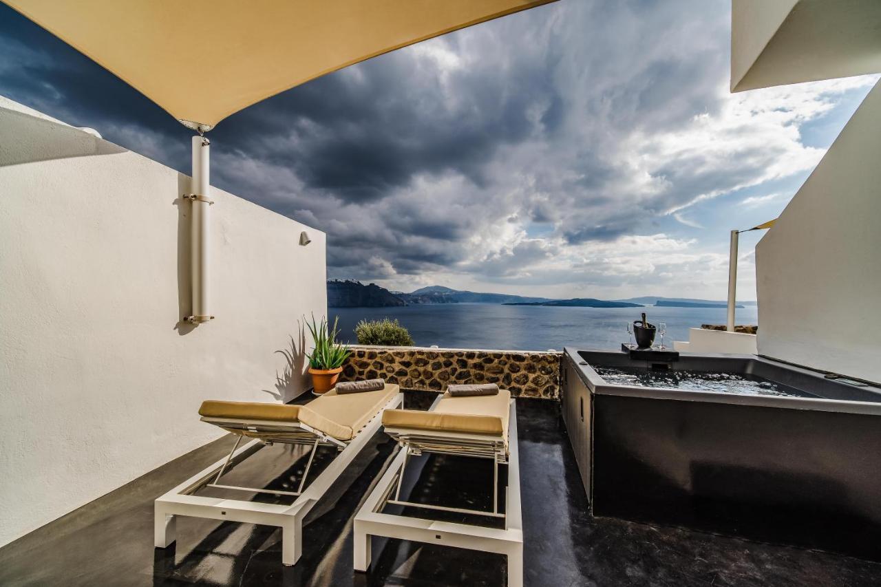 Solstice Luxury Suites Ia Exterior foto